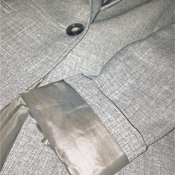 🩶Fitted TAHARI Blazer🩶 - Picture 1 of 2